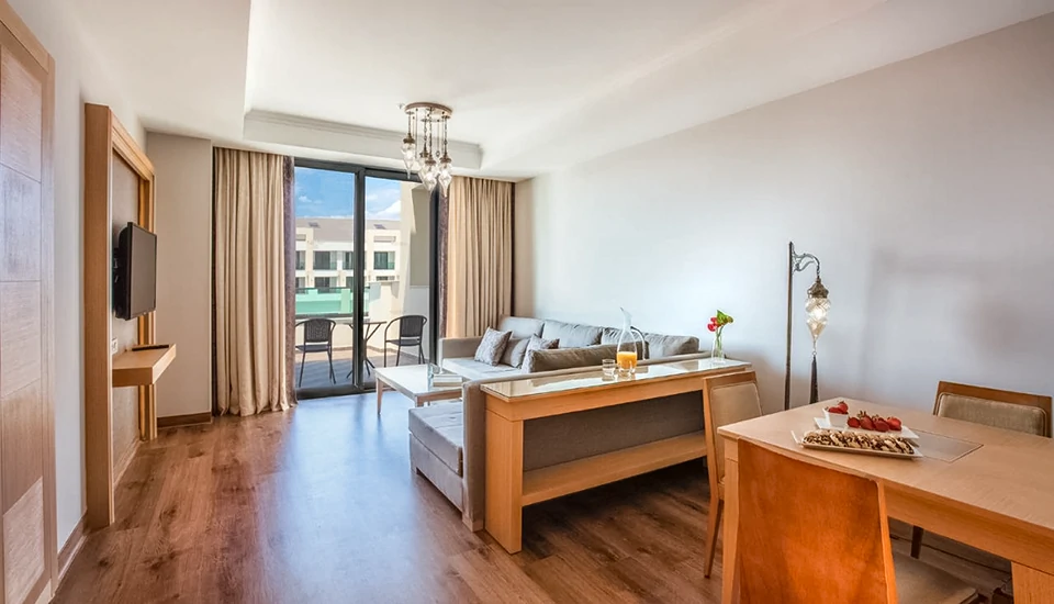 هتل کرومار افسوس کوش آداسی